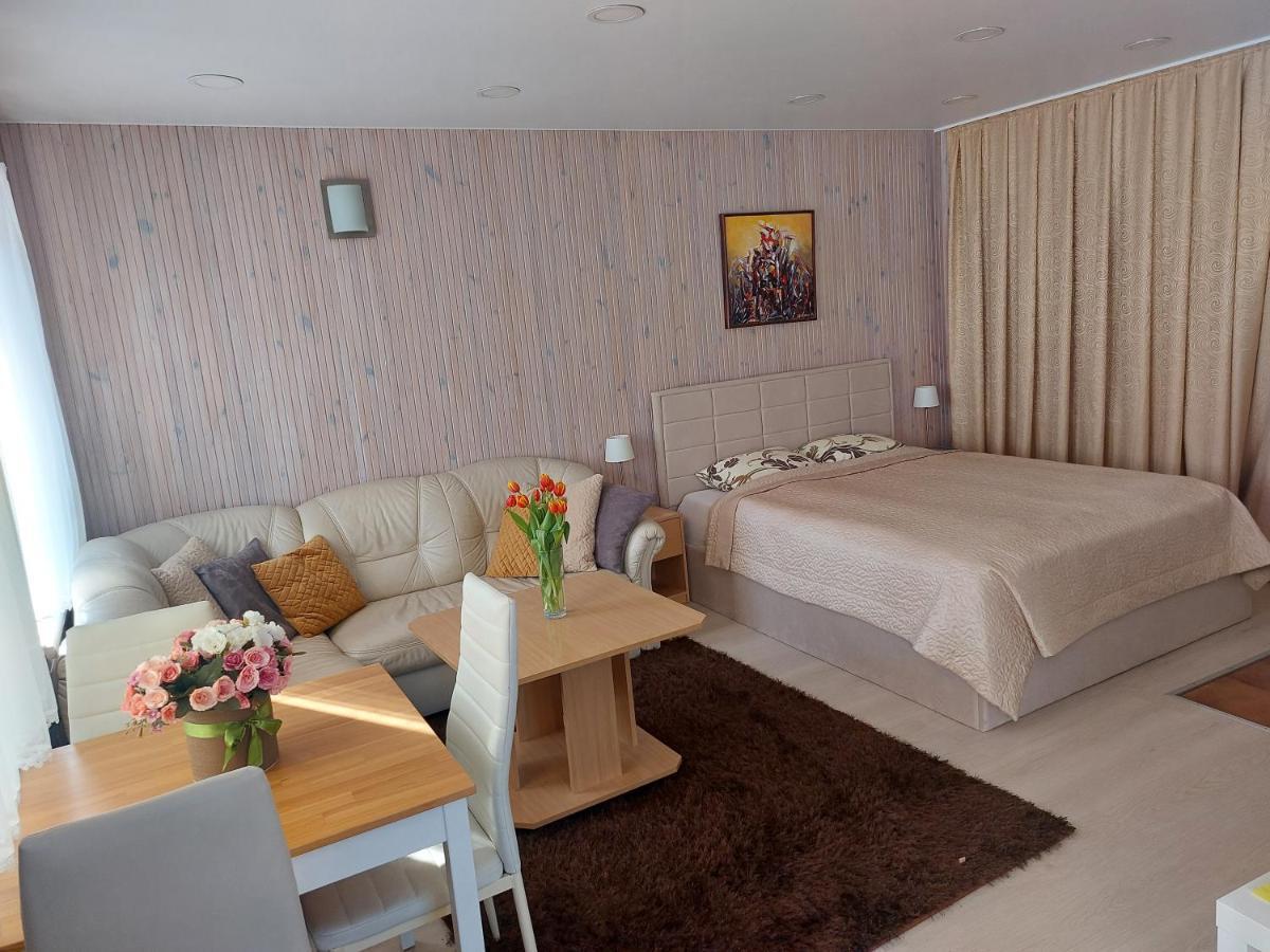 Nida Guesthouse At Loreta Kültér fotó